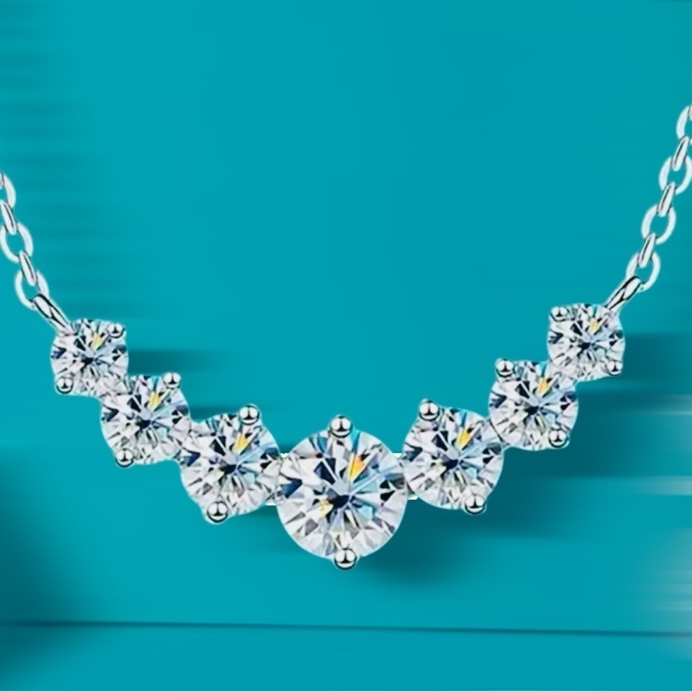 MOISSANITE 2.8 c.t.w Necklace GRA Certified ~Stunning - Picture 1 of 2